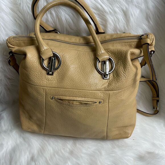 B Makowsky leather cream satchel/Shoulder bag silver tone studs accent - Picture 4 of 14